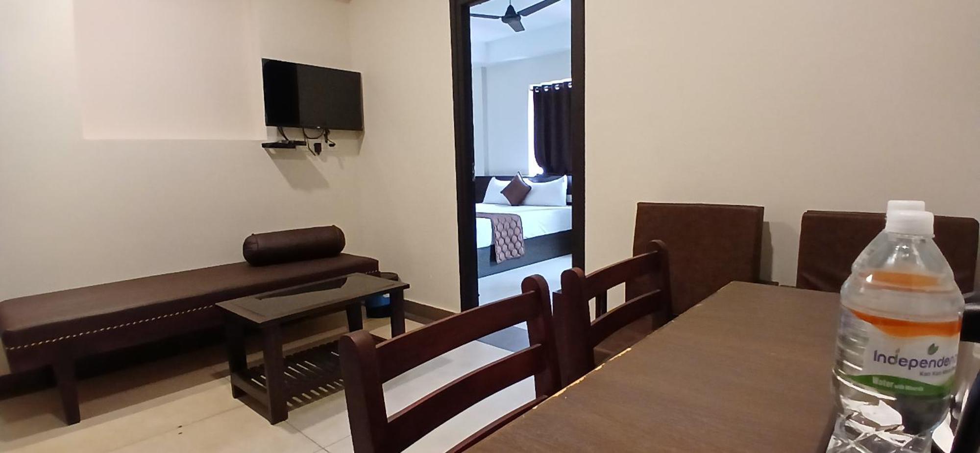 Hotel Pankaj Residency Guruvāyūr Exterior foto